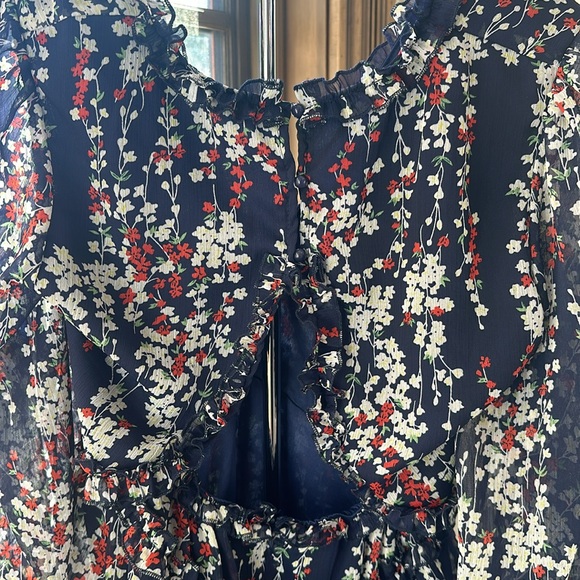 V-Neck & Backless Floral Mini Dress - Picture 6 of 6